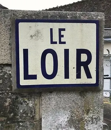La Maison Des Pilotes Du Mans La Chartre-sur-le-Loir